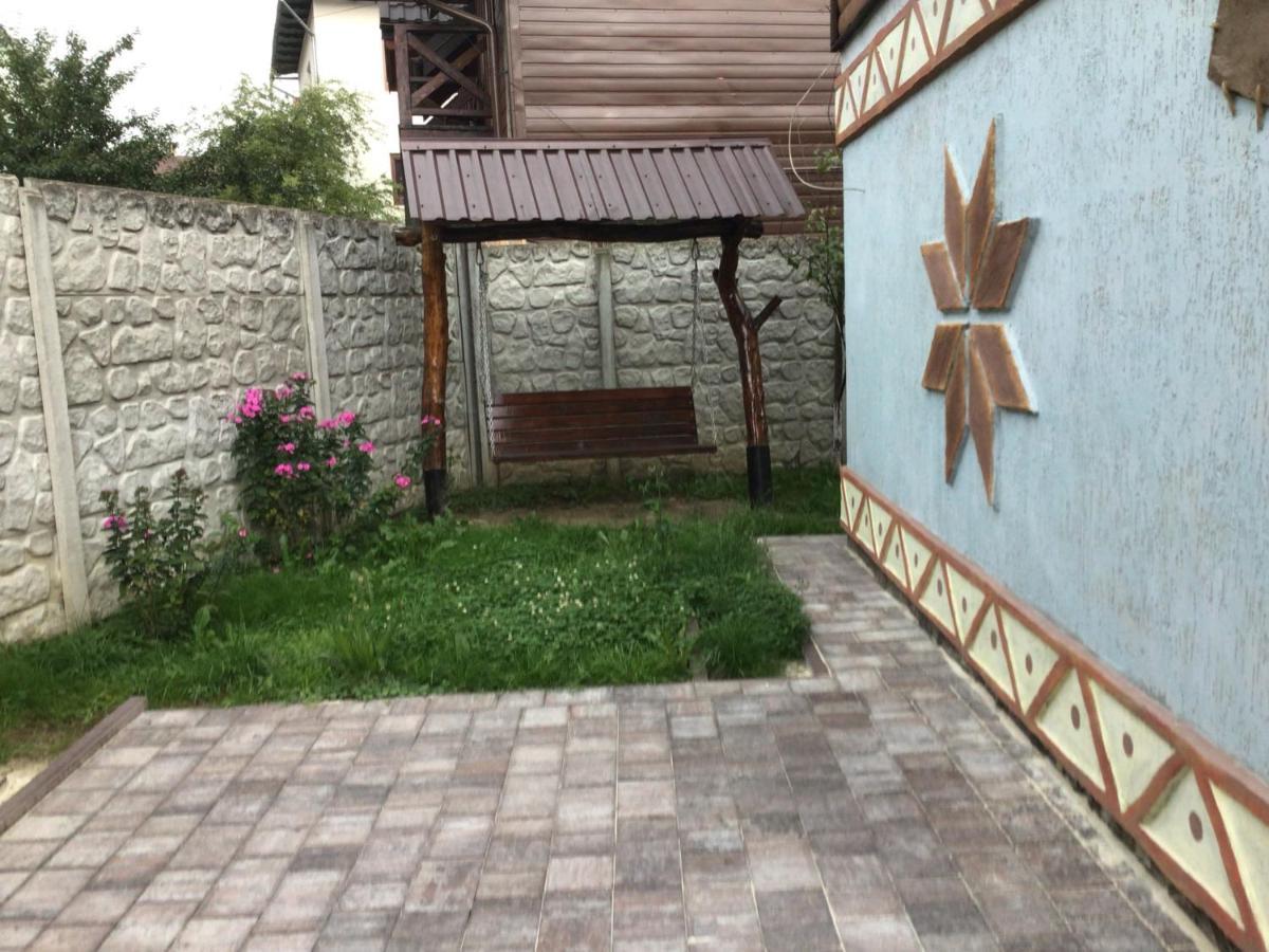 Рукавичка Yaremche Exterior photo